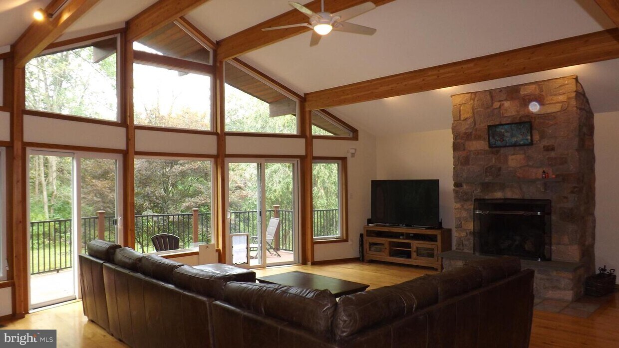 Primary Photo - 325 Cafferty Rd