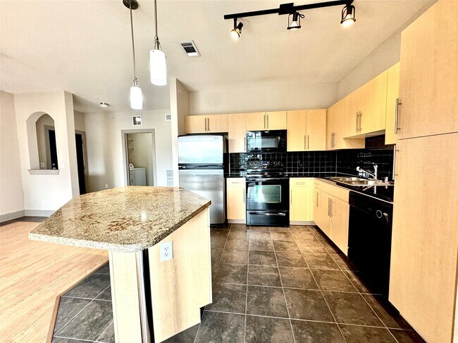 Foto del edificio - 3660 Richmond Ave