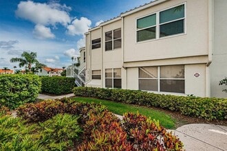 Building Photo - 6077 Bahia Del Mar Blvd S