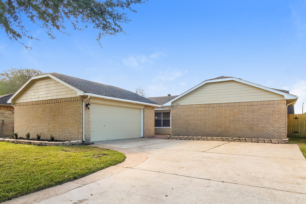 Foto principal - 1814 Pilgrims Point Dr