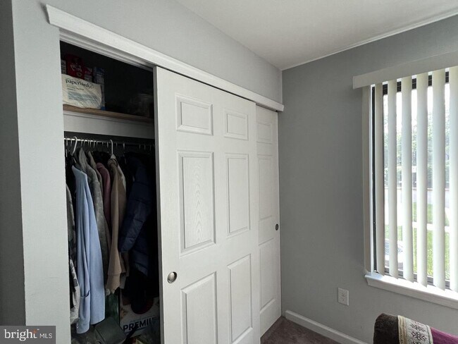 Foto del edificio - 2805A Auburn Ct