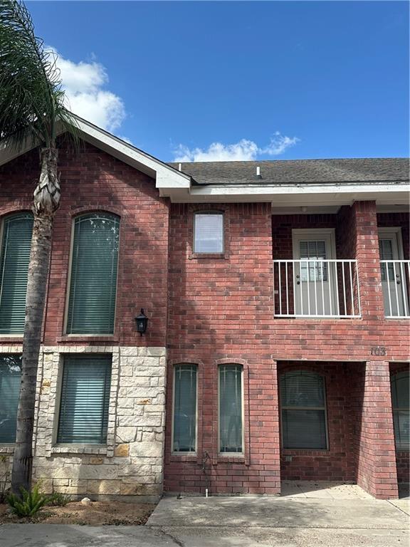Foto principal - 103 S 49th St
