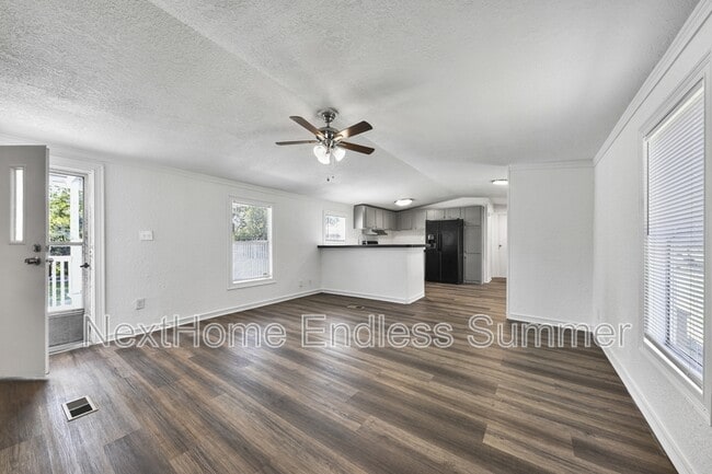 Building Photo - 119 Mccallman Rd