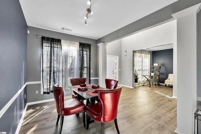 Foto del edificio - 504 Collingsworth Ln