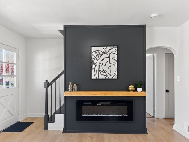 Foto del edificio - 101 Elinor Ave