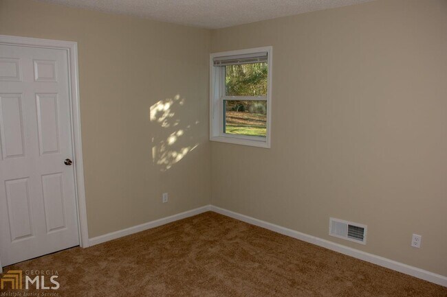 Building Photo - 187 Westwood Dr