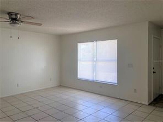 Building Photo - Sanford's Hidden Lake 3 Bedroom / 2 Bath Home Available March 1!