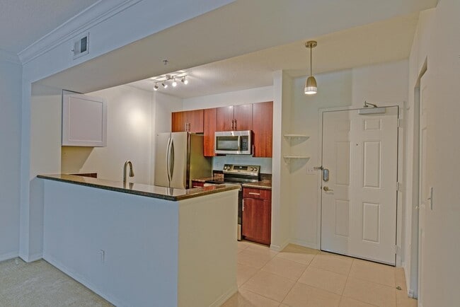 Building Photo - 4907 Midtown Ln