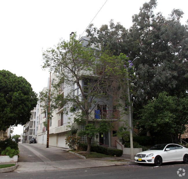 Primary Photo - 1270 Granville Ave