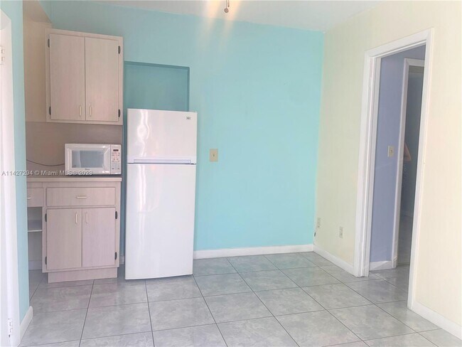 Foto del edificio - 1031 SW 73rd Ct