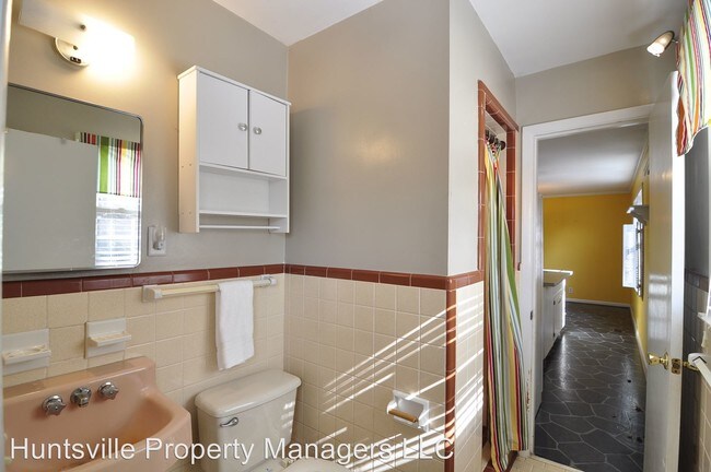 Foto del edificio - 313 Mockingbird Rd SE