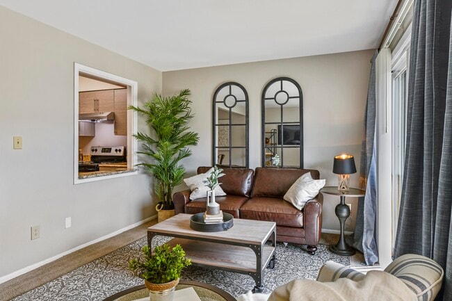 Building Photo - Westpark Townhomes