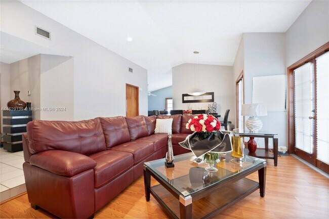 Foto del edificio - 15580 SW 46th Ln