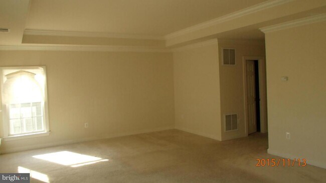 Building Photo - 3694 Stonewall Manor Dr