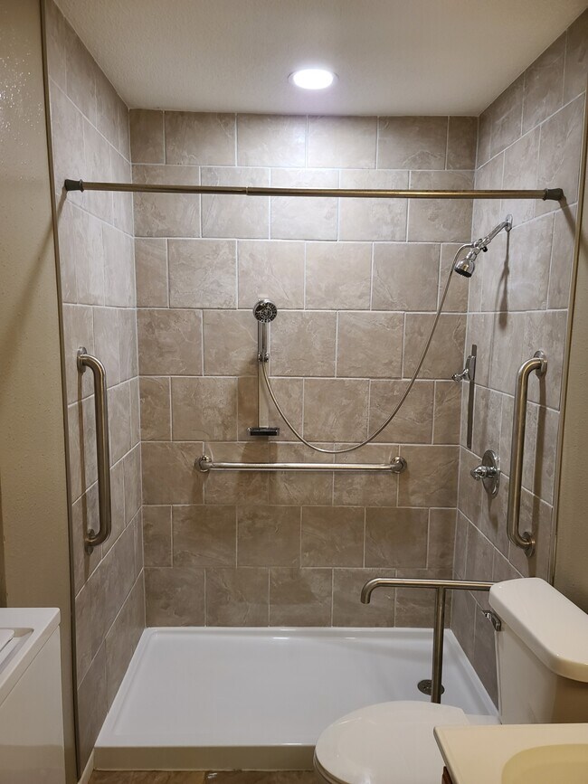 Building Photo - 291 Medayto Cir