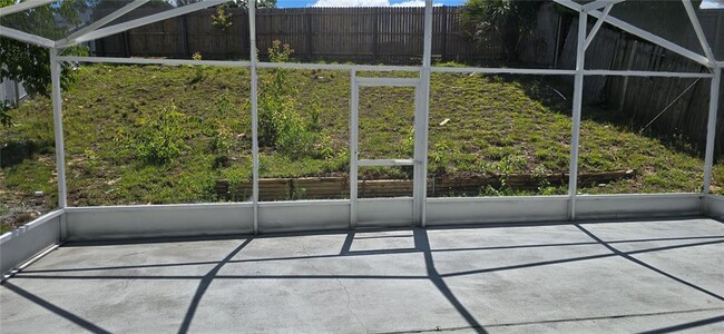 Foto del edificio - 1607 Stanbury Dr