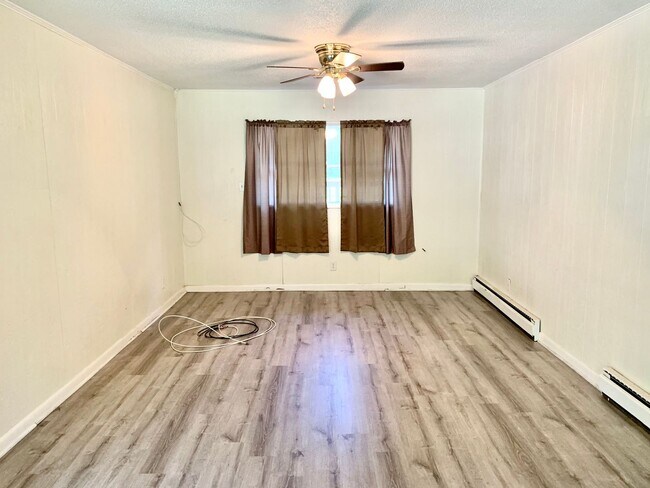 Building Photo - 742 Nations Ct
