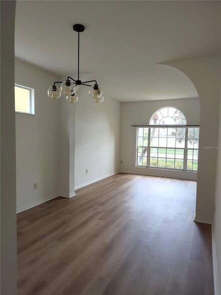 Foto del edificio - 27536 Breakers Dr