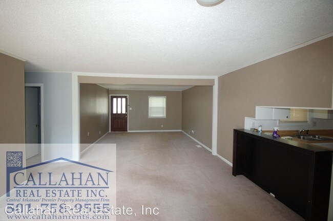 Building Photo - 3 br, 2 bath House - 9313 Woodbine St