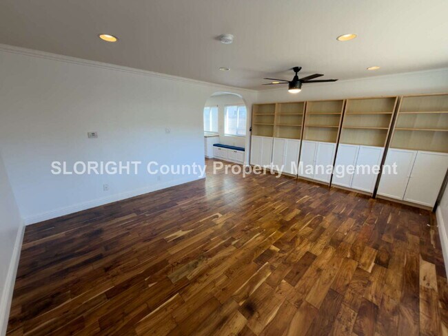 Building Photo - AVAILABLE MARCH - Spacious Home in Laguna Lake - 4 Bed / 2 Bath