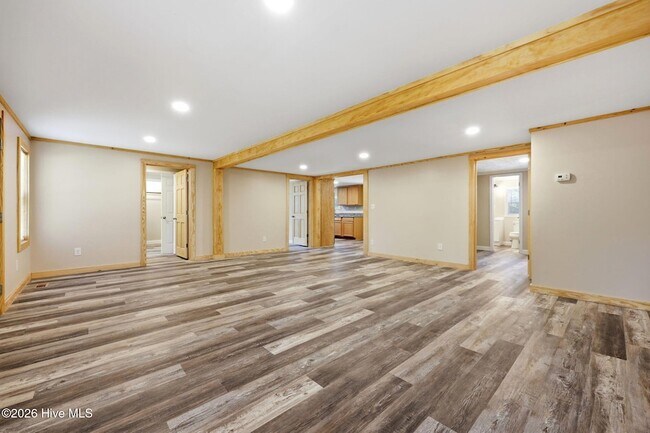 Foto del edificio - 3156 Reservation Rd