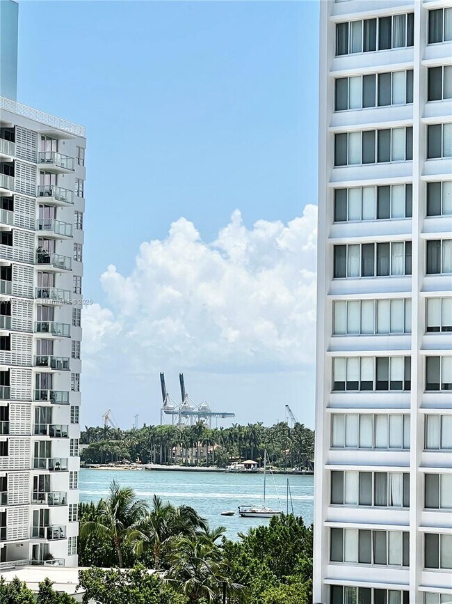 Foto del edificio - 1035 West Ave