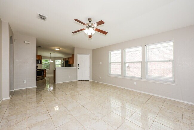 Foto del edificio - 4736 Cedar Springs Dr