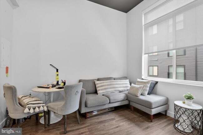 Foto del edificio - 525 N 41st St