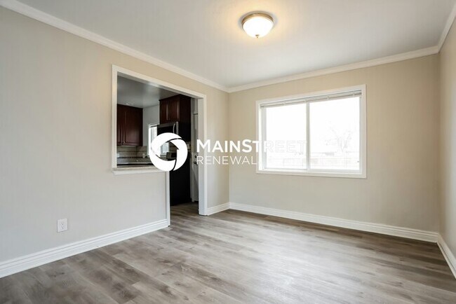 Foto del edificio - 3 Bedroom Pet-Friendly Home in AURORA, CO with Main Street Renewal