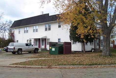 Building Photo - River Place Apartments