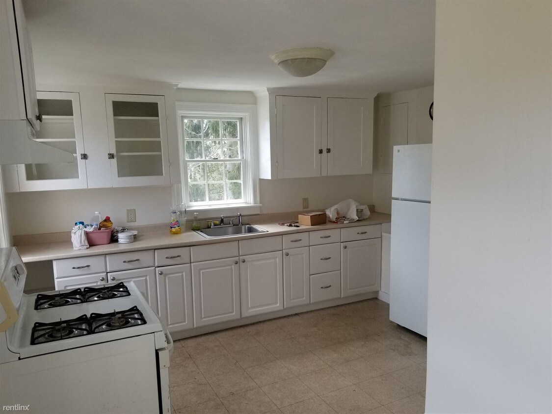 Building Photo - 2 br, 1 bath Apartment - 10 State St