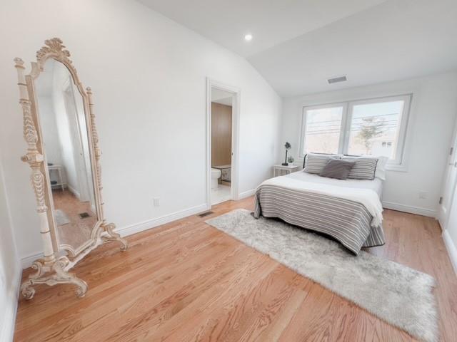 Foto del edificio - 214 Oak Neck Rd