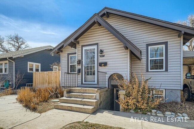 Building Photo - 1811 14th Ave