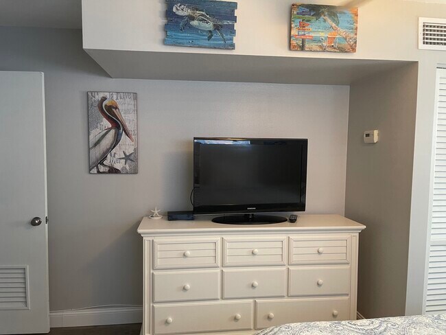 Foto del edificio - 412 Monroe Ave