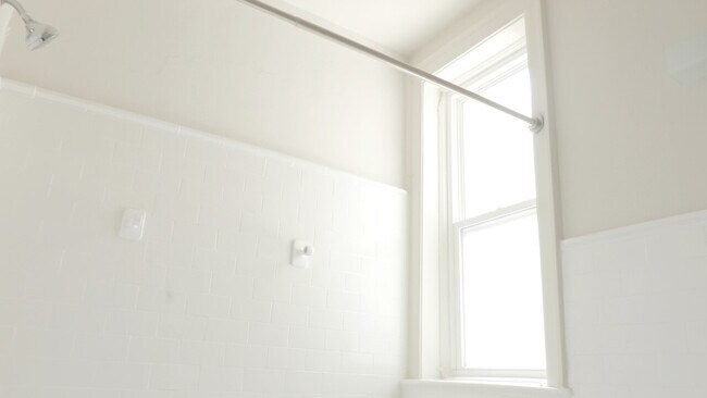 Foto del edificio - Clay Property Mgmt., LLC