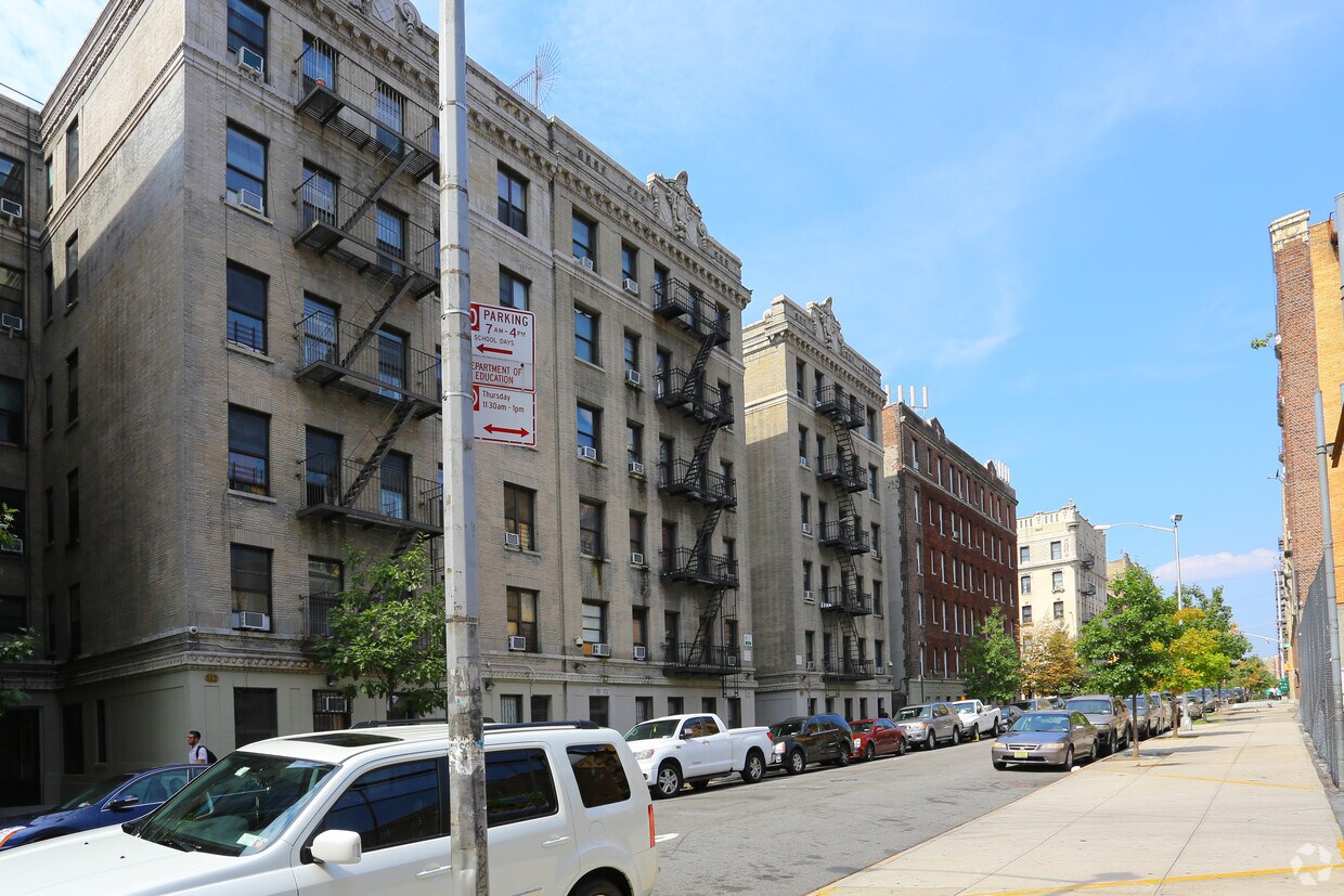 Primary Photo - 516-520 W 188th St