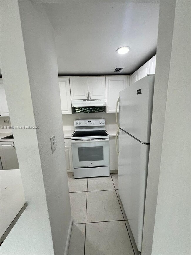 Building Photo - 17650 NW 68th Ave