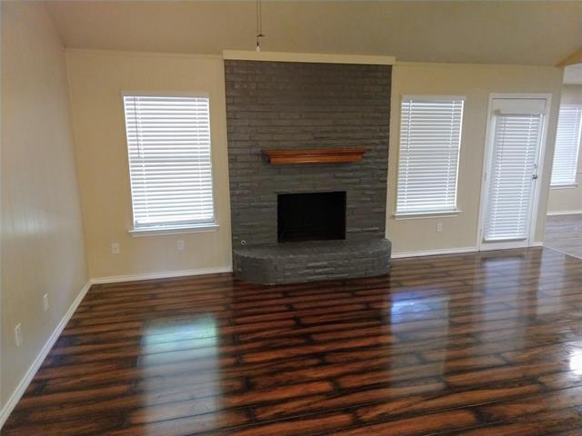 Foto del edificio - 1909 Lynbrook Ln