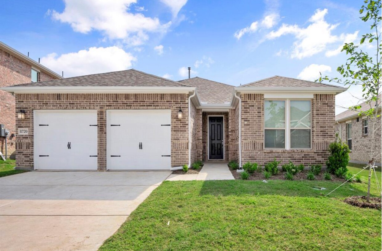 Foto principal - 8720 Rock Hibiscus Dr
