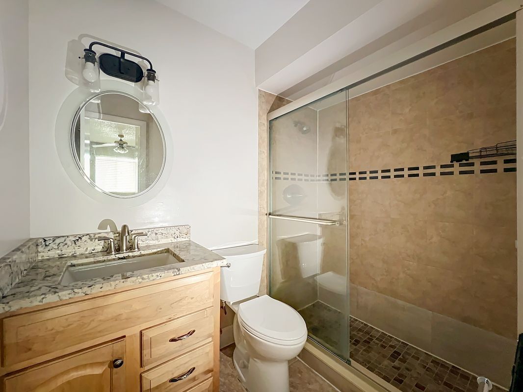 Foto principal - 163 Springwood Cir