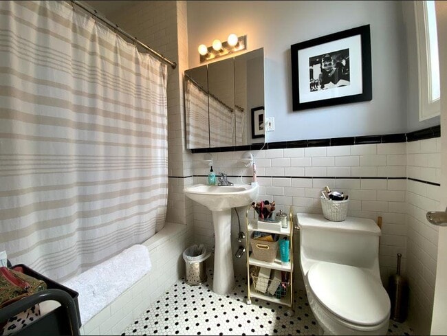 Building Photo - 368 Saint Nicholas Avenue