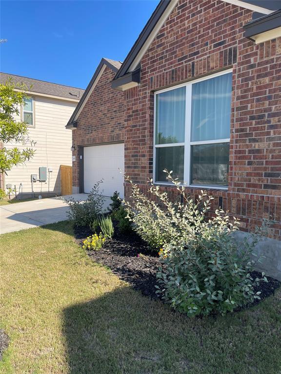 Foto del edificio - 240 Robert Hightower Dr