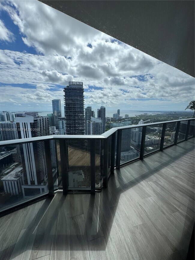 Foto del edificio - 801 S Miami Ave