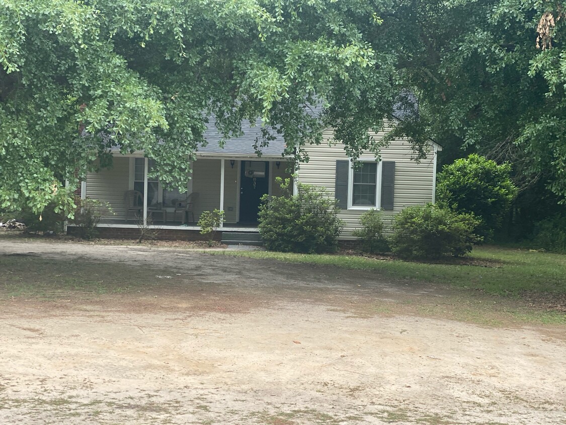 Primary Photo - 837 Ridgeway Rd