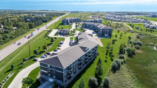 Building Photo - Coulee Ridge Apartments and Twin Homes