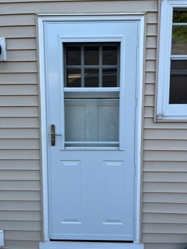 Foto del edificio - 1306 E Sylvan Ave