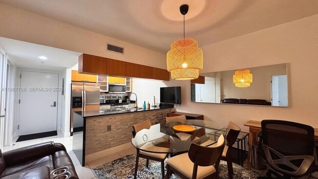 Photo - 1750 N Bayshore Dr Apartment