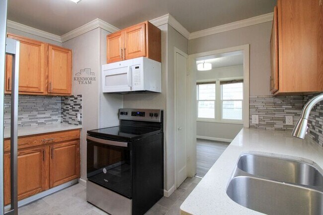 Building Photo - 216 Armistead Ave