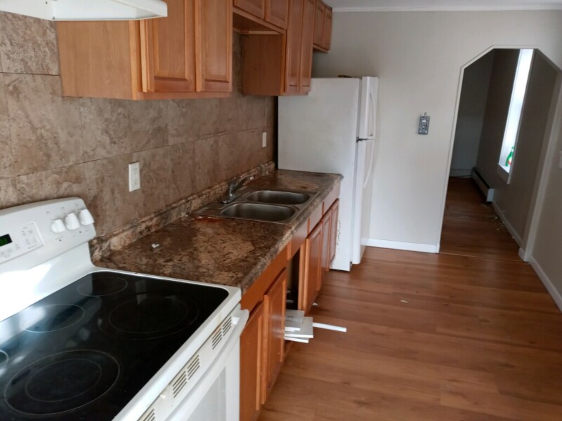 18 E Diamond Ave Unit 1E, Hazleton, PA 18201 Room for Rent in