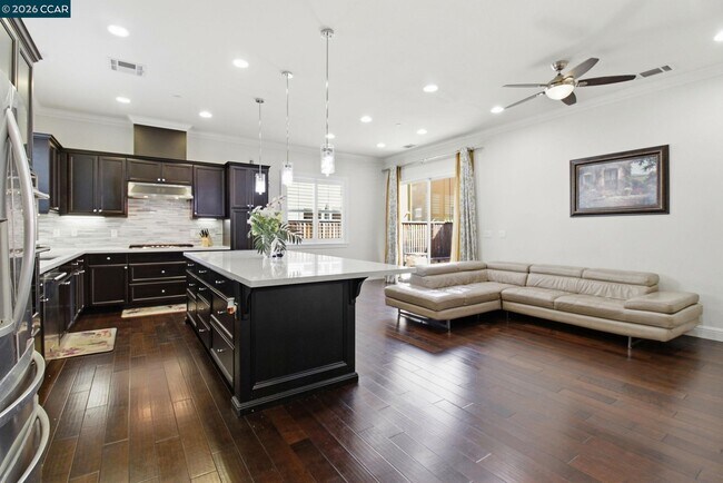 Foto del edificio - 1365 Bayberry View Ln